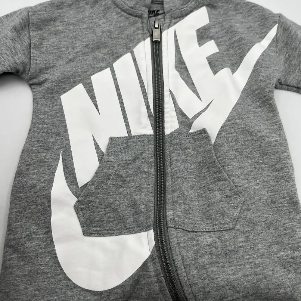 Nike Jump Suit Babies Size 6M Casual Jump Suit Grey Heather White Logo